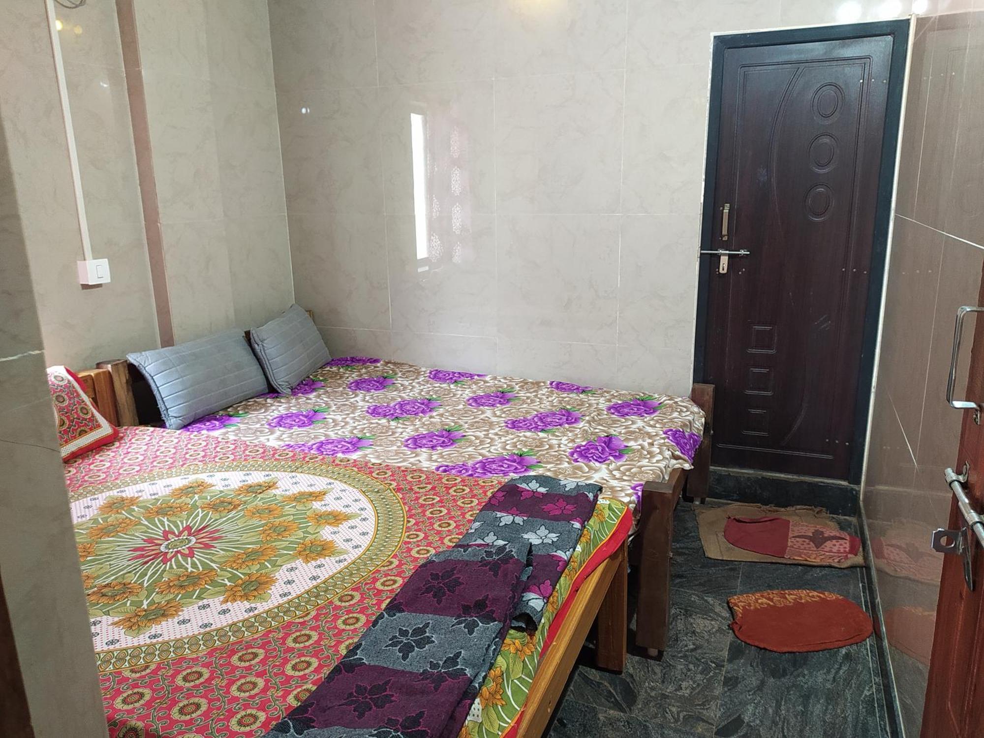 Sarvesh Arundekar Home Stay In Beach Side Ac Room Gokarna  Bagian luar foto